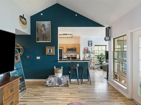 6810 Deatonhill DR 2200, Austin TX 78745