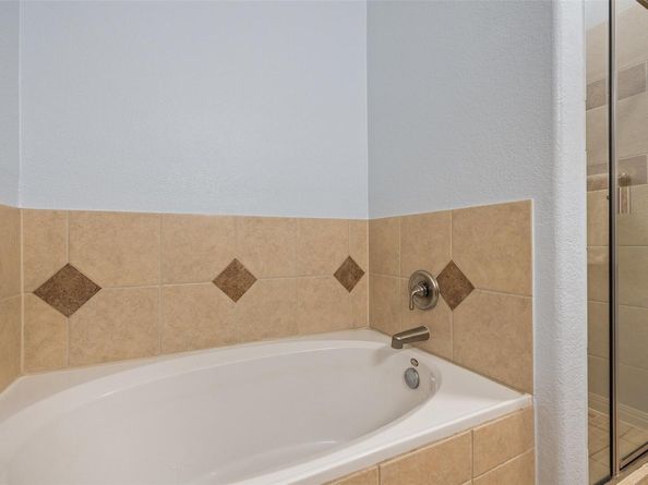 6810 Deatonhill DR 2200, Austin TX 78745