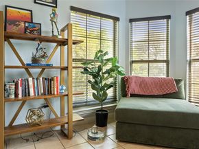 6810 Deatonhill DR 2200, Austin TX 78745