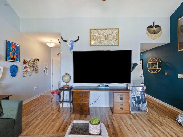 6810 Deatonhill DR 2200, Austin TX 78745