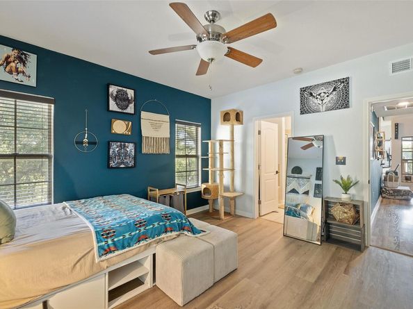 6810 Deatonhill DR 2200, Austin TX 78745