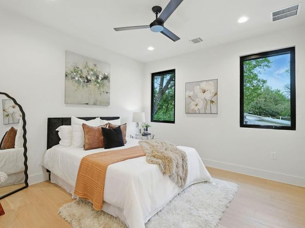 2711 Pegram Ave, Austin TX 78757