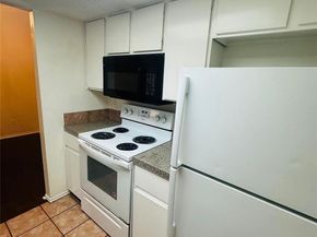 2401 Leon ST 307, Austin TX 78705