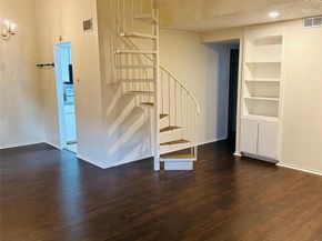 2401 Leon ST 307, Austin TX 78705