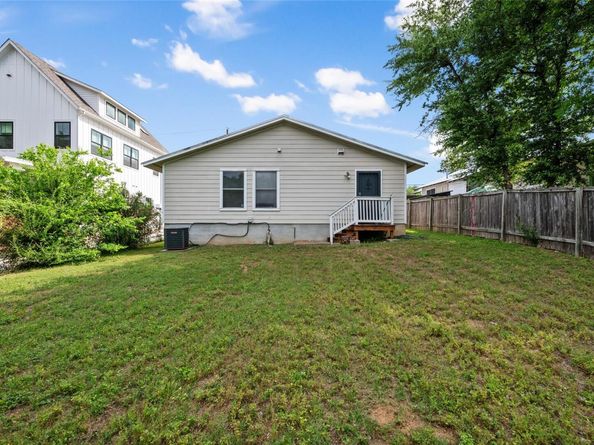 5009 Lott Ave, Austin TX 78721