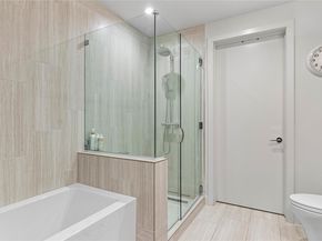 44 EAST Ave 2310, Austin TX 78701