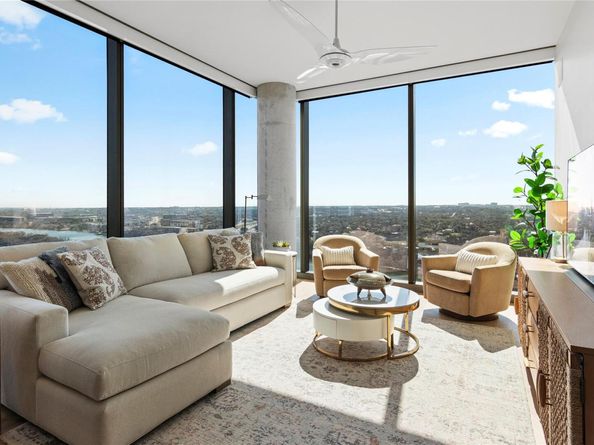 44 EAST Ave 2310, Austin TX 78701