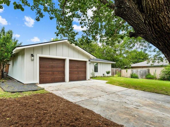 2802 Leeds CV, Austin TX 78745