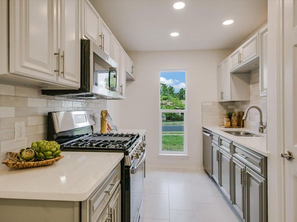 13007 Irongate CIR, Austin TX 78727