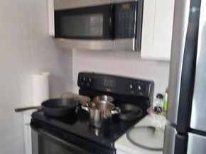 712 W 21st ST 303, Austin TX 78705