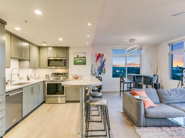 54 Rainey ST 922, Austin TX 78701