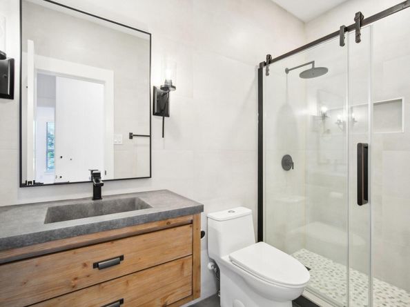 7409 Turnback Ledge TRL, Lago Vista TX 78645
