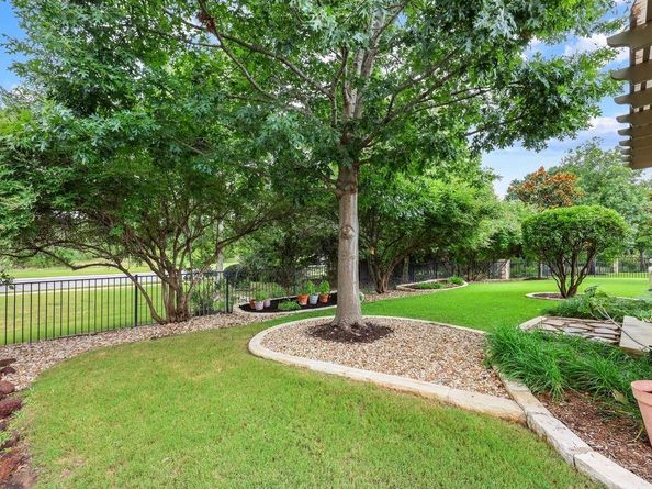 310 Pipe Creek LN, Georgetown TX 78633