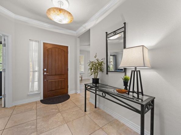 310 Pipe Creek LN, Georgetown TX 78633