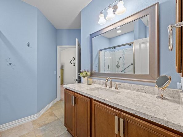 310 Pipe Creek LN, Georgetown TX 78633