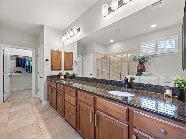 310 Pipe Creek LN, Georgetown TX 78633