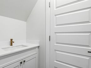 2301 E 10th ST, Austin TX 78702