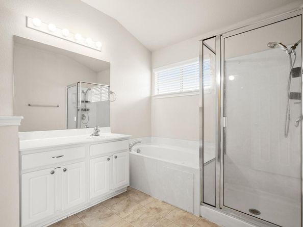 16100 S Great Oaks DR 3701, Round Rock TX 78681