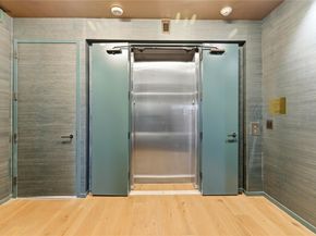 1211 W Riverside DR W 6B, Austin TX 78704