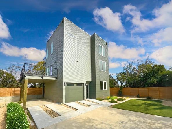 2309 Montopolis DR 8, Austin TX 78741