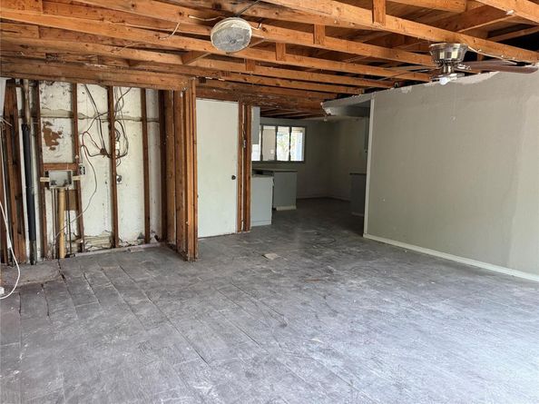 2505 Gardenia DR, Austin TX 78727