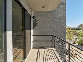 1615 E 7th ST 402, Austin TX 78702