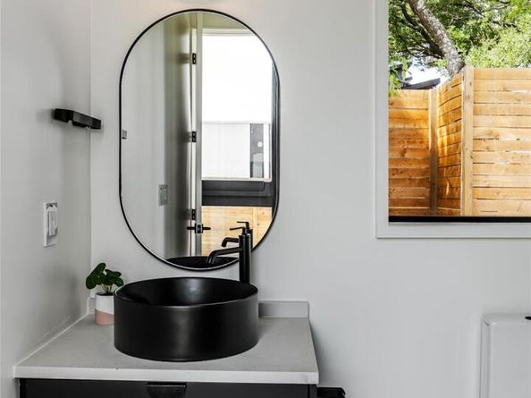 2114 Lawnmont Ave, Austin TX 78756