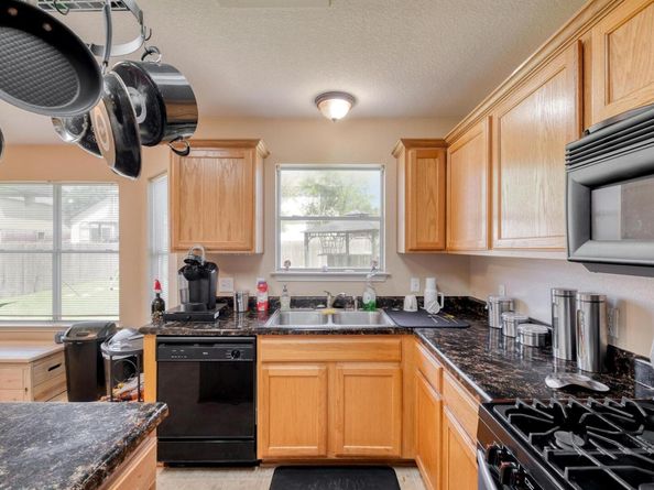 1716 Barilla Mountain TRL, Round Rock TX 78664