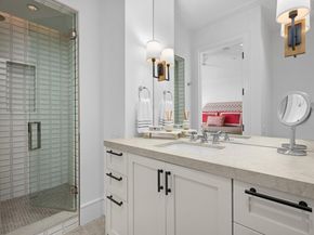 200 Congress Ave 48Y, Austin TX 78701