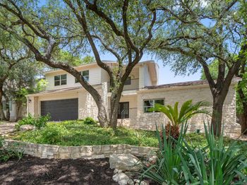 4702 Palisade DR