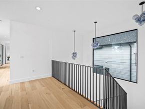 2208 Montclaire ST, Austin TX 78704