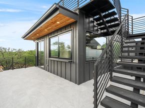 2208 Montclaire ST, Austin TX 78704