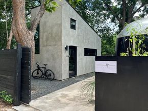 303 Navasota ST, Austin TX 78702