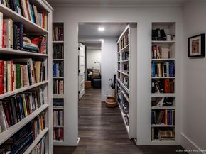 303 Navasota ST, Austin TX 78702