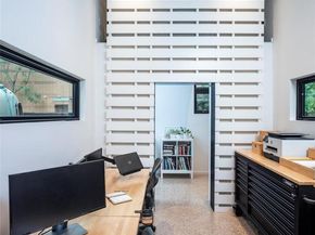 303 Navasota ST, Austin TX 78702