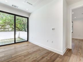 3208 Clawson RD 3B, Austin TX 78704