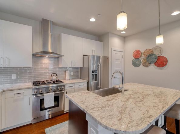 1205 Elm ST 8, Austin TX 78703