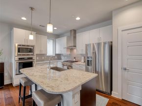 1205 Elm ST 8, Austin TX 78703