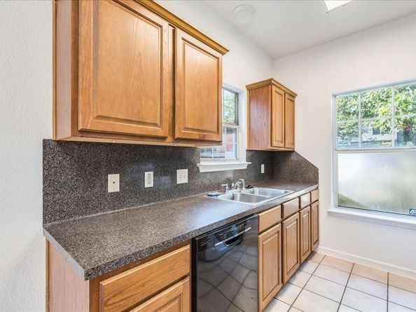 2402 E 13th ST 1, Austin TX 78702