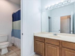 2402 E 13th ST 1, Austin TX 78702