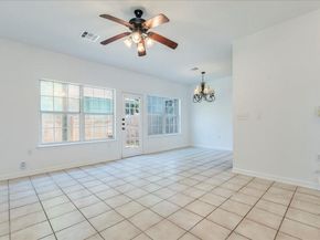 2402 E 13th ST 1, Austin TX 78702