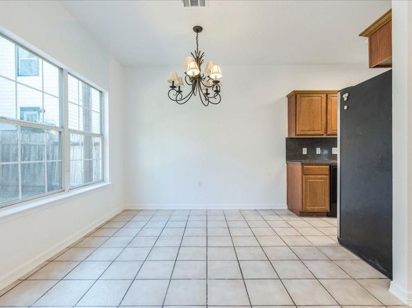 2402 E 13th ST 1, Austin TX 78702