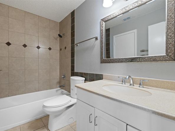 7635 Guadalupe ST 102, Austin TX 78752