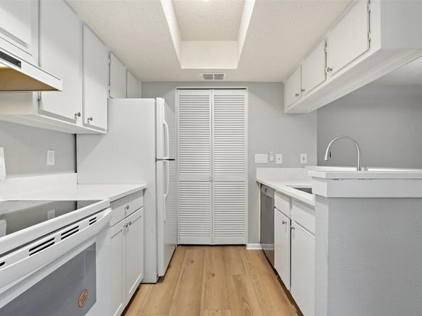 7635 Guadalupe ST 102, Austin TX 78752