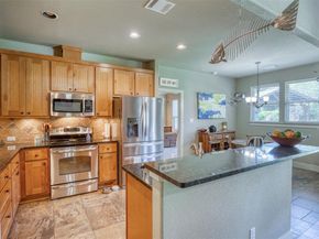 706 Rogart DR, Spicewood TX 78669