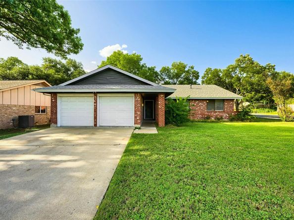1300 Neans DR, Austin TX 78758
