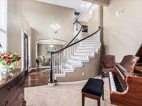 58 Cottondale RD, The Hills TX 78738