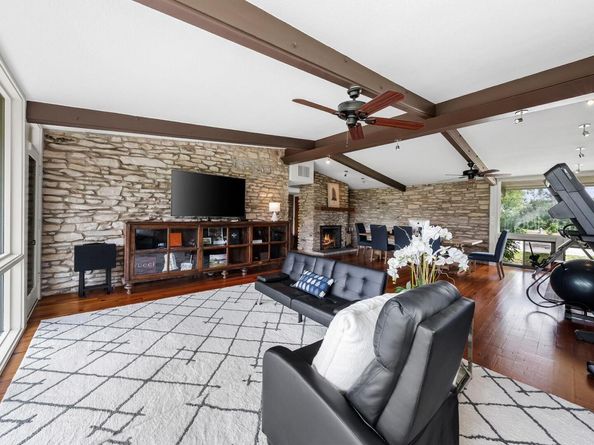 1200 Redbud Trl, West Lake Hills TX 78746