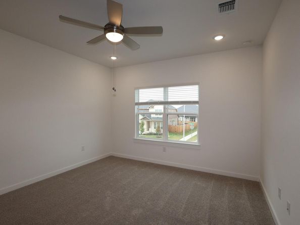 2036 Lolo LN, Leander TX 78641