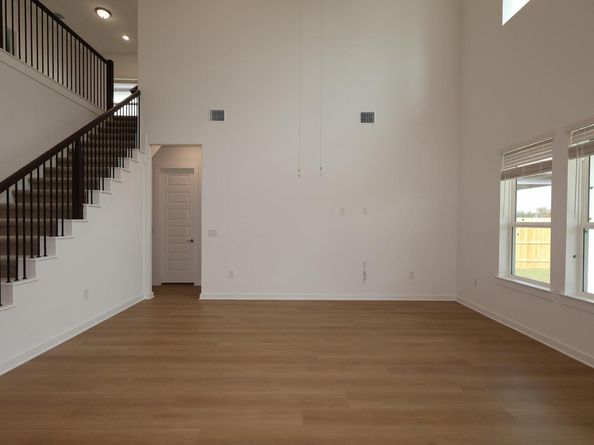 2036 Lolo LN, Leander TX 78641